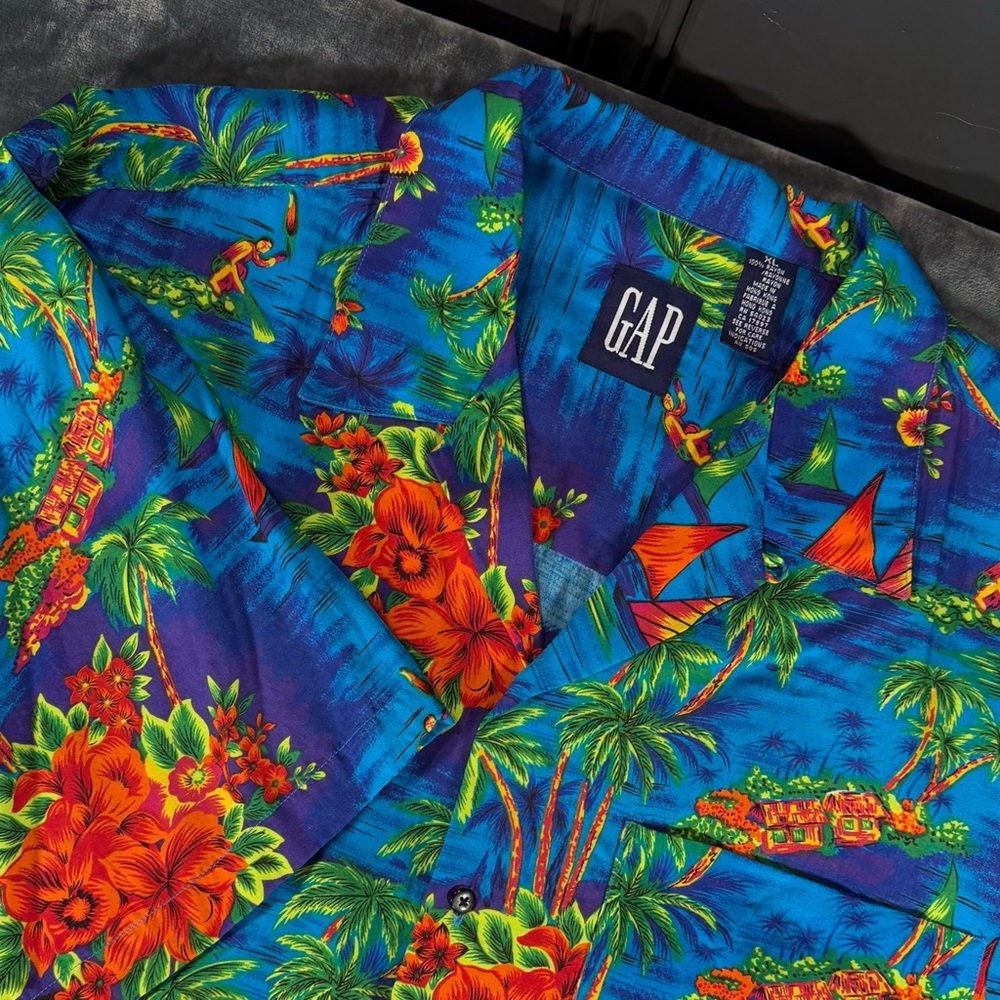 GAP Hawaiian Pattern Short Sleeve Button Up Shirt Mens XL Blue Green Red VTG